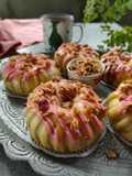Soft Sourdough Bread with Strawberry & Granola (1138)