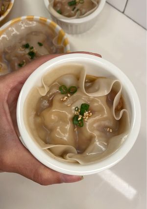 A picture of No-fold soup dumplings.
