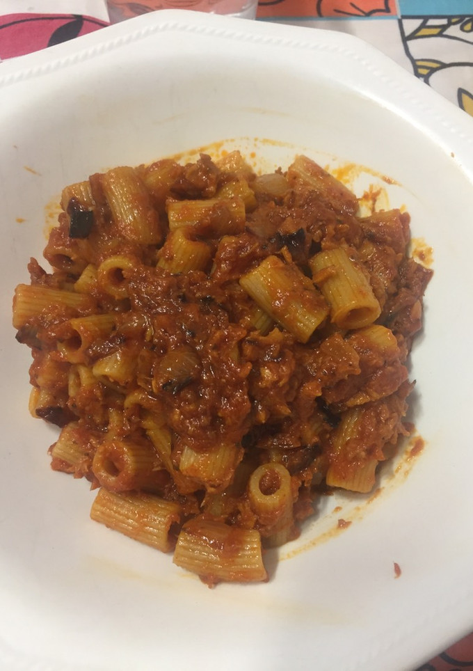 Una foto de Macarrones con atún