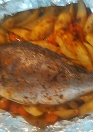 Φωτογραφία της συνταγής Τσιπούρα με πατάτες κυδωνατές και καρότα κομμένα σε κύβους!!