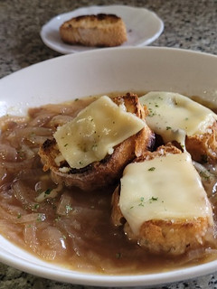 Una foto de Sopa de Cebolla