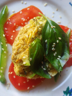 Una foto de Mini frittata de zucchini en microondas