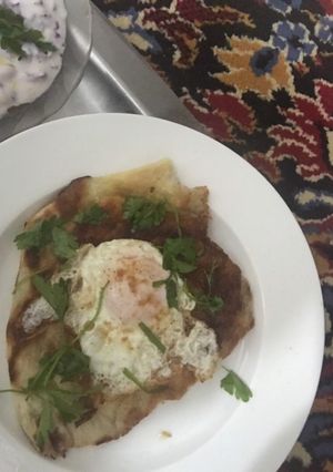 صورة لوصفة وجبة بيض وخبز خفيفة شهية سريعه