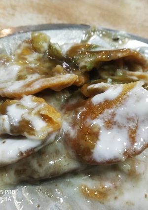 A picture of Papdi Chaat.