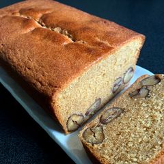 A picture of ‘Kinako’ Pound Cake.