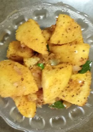 A picture of Here's presenting Tandoori Idli.