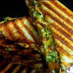 A picture of Cheese sandwich.