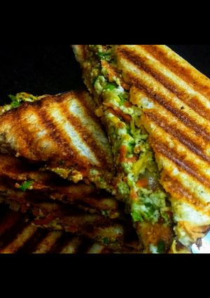 A picture of Cheese sandwich.