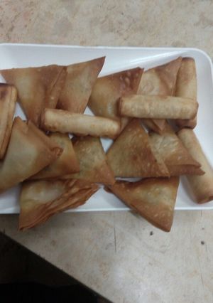 صورة لوصفة سمبوسة لحم مع الخضار