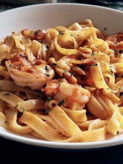 Una foto de Pasta con Gambas