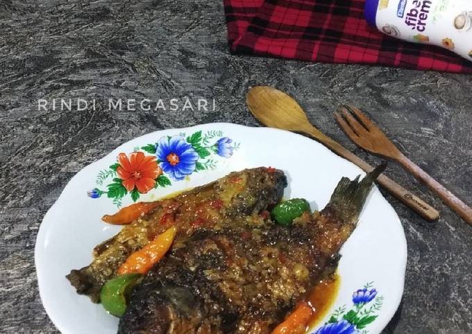 297. Acar Ikan Mas