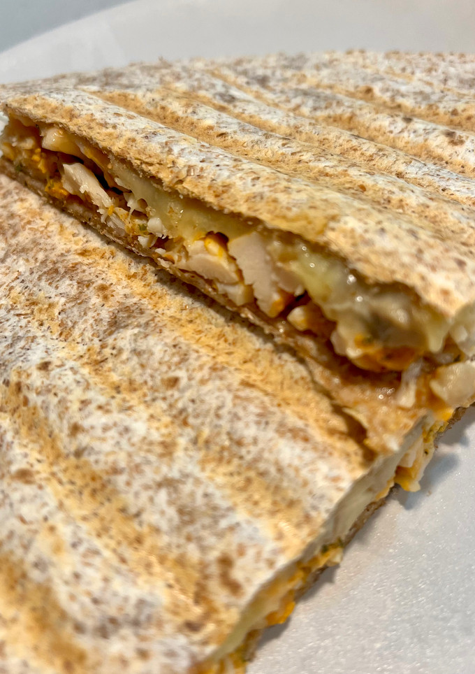 Una foto de 🍗 Quesadillas de pollo y champiñones 🍄