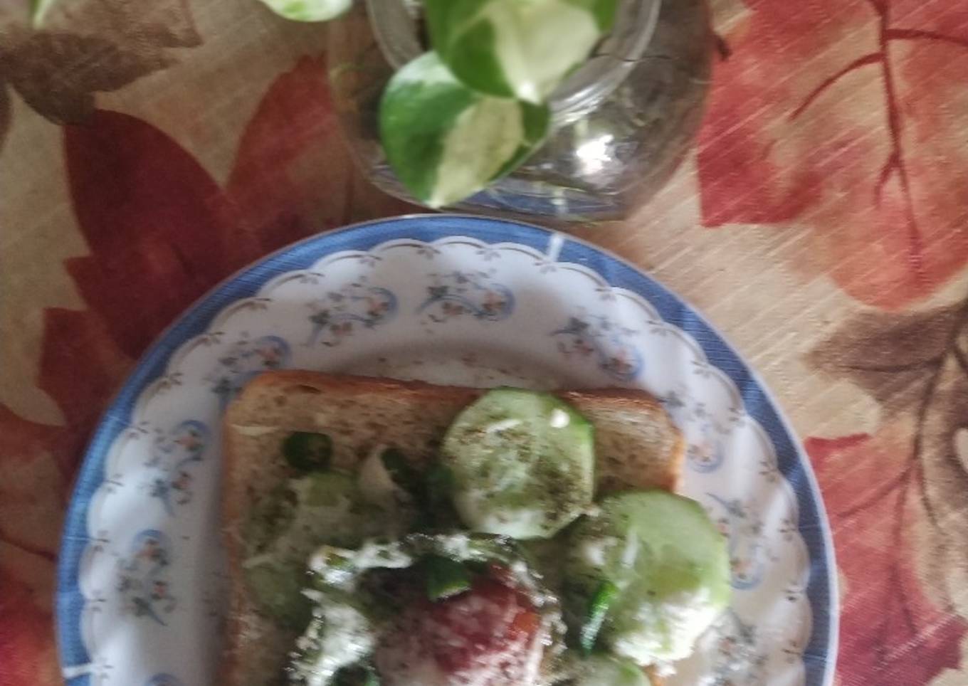 3CO overload sandwich with Cucumber cheese capsicum