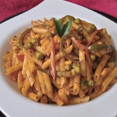 A picture of Peri Peri Vegetable Pasta.