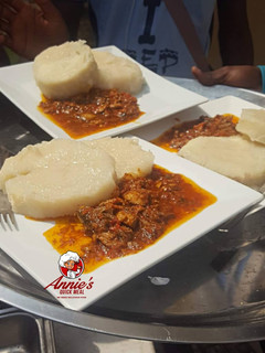A picture of Boiled yam with Fish sauce.