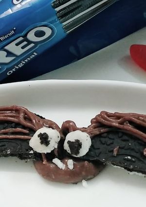 A picture of Bat chocolate oreo.