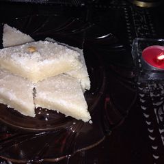 A picture of Maida burfi.