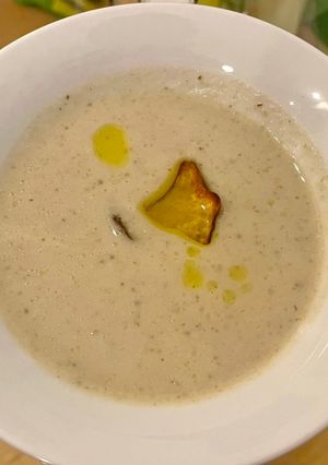 A picture of Jerusalem artichoke pottage.