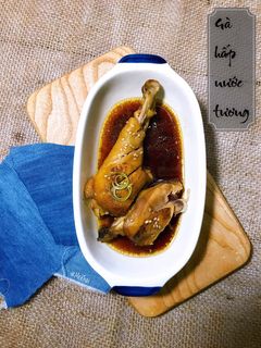 Hình của món Đùi gà hấp nước tương.