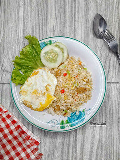 Foto resep Nasi Goreng Sosis Telur (bumbu iris)