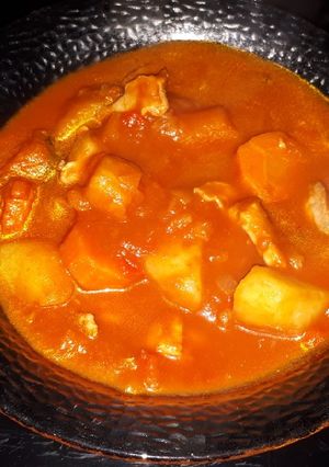Una foto de Guiso con papas, batatas y pollo