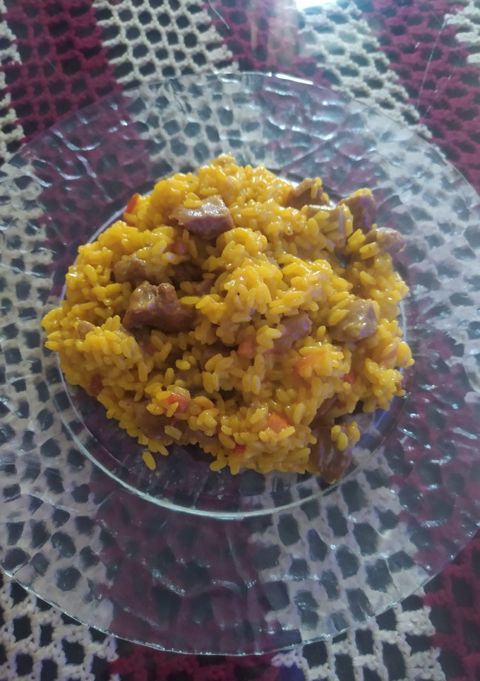 Una foto de Arroz con pavo estilo paella