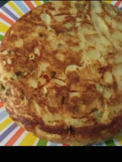 Una foto de Tortilla de patatas y pimientos con thermomix