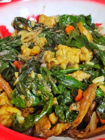 Langkah Mudah untuk Membikin Resep Tumis Genjer Pedas yang Enak Banget Anti Ribet, Lezat