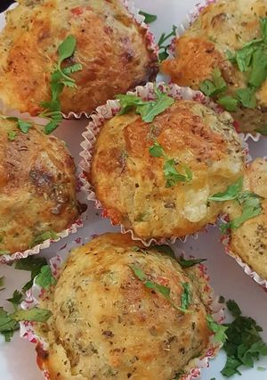 A picture of Chicken cheese muffins.