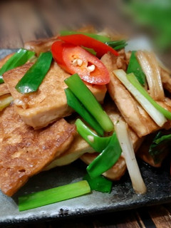 蔥燒豆腐 的食譜成品照片
