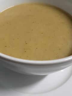 Una foto de Crema de zucchini 🍵