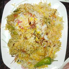 A picture of Chicken baryani.