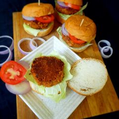 A picture of Rajma patty burger.