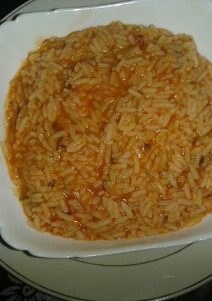 صورة لوصفة رز بصلصة طماطم