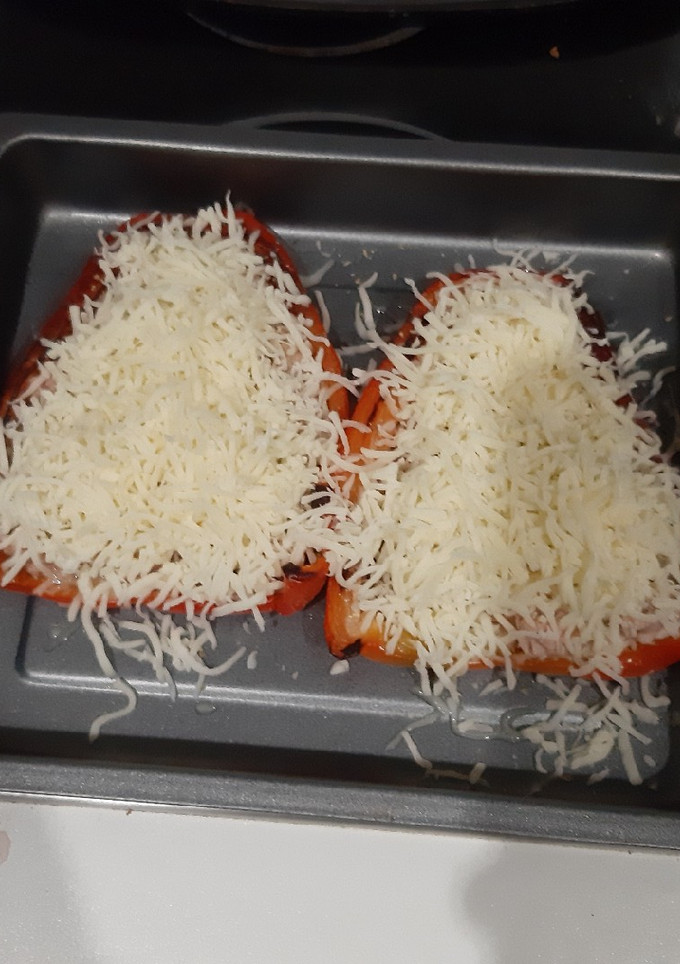 Una foto de Pimientos rojos rellenos asados