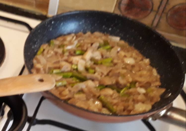 Aprovechamiento, de trigueros, setas, cebolla tierna y ajo