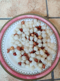 સાબુદાણા અને શીંગદાણા નો ફરાળી ચેવડો (Sabudana Shingdana Farali Chevdo Recipe In Gujarati) રેસીપી મુખ્ય ફોટો