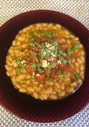 Una foto de Ensalada de alubias con chícharos