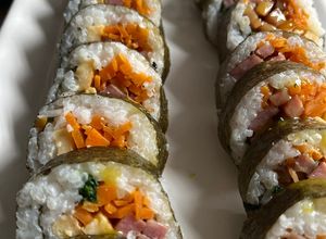 Una foto de Gimbap coreano 🇰🇷