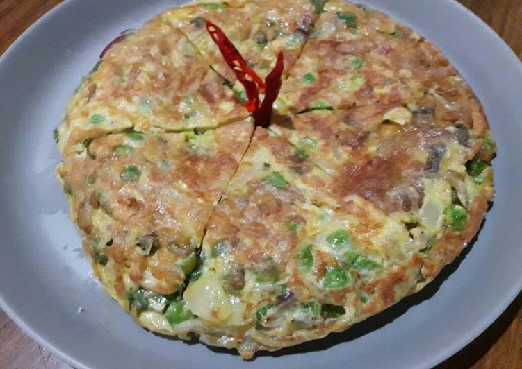 Omelet Teri Kacang Polong