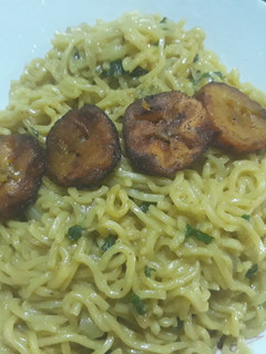 A picture of Noddles with fried dodo.
