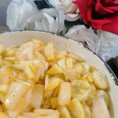 A picture of Mixed fruit chat🍌🍎.