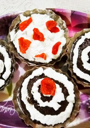 A picture of Chocolate cup cake.