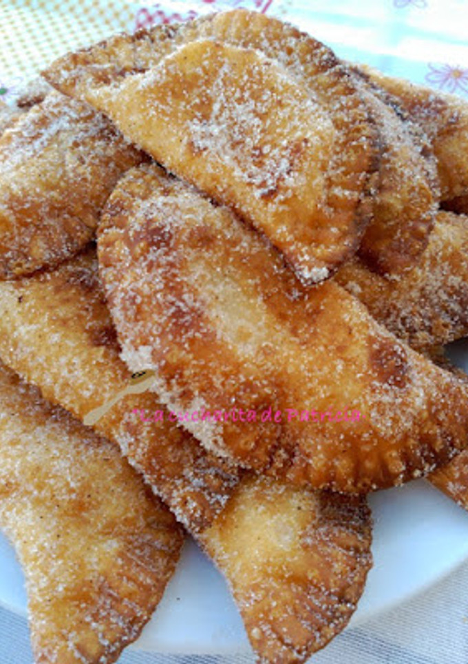 Una foto de Empanadillas dulce rellenas de crema