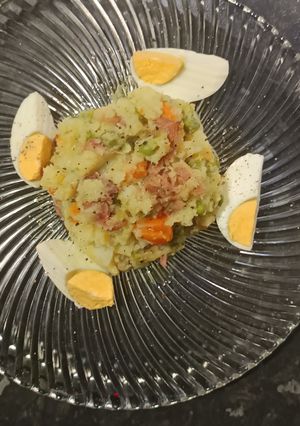 Una foto de Menestra de Verduras con Huevo Duro