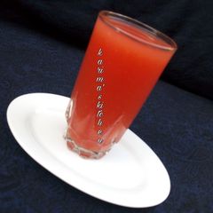 A picture of Watermelon pineapple juice.