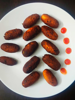 பன்னீர் ரோல்ஸ் (Paneer rolls Recipe in tamil) செய்முறை முக்கிய புகைப்படம்