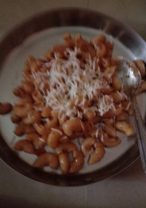 A picture of Schewan masala pasta.