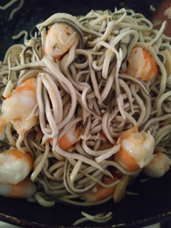 Una foto de Gulas con langostinos