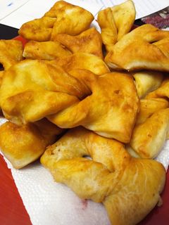 Una foto de Rulos fritos, receta de la abuela, o tortas fritas